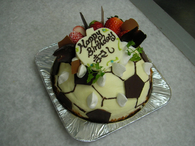 手作り菓子 アビニヨン シェフのお菓子日記 サッカーボールのケーキ By Horinouchi